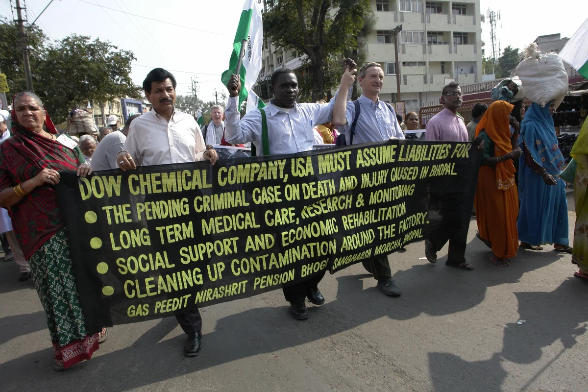 Bhopal: Union Carbide's Methyl Isocyanate Leak Kills at Least 15,000 in the World's Worst Industrial Disaster