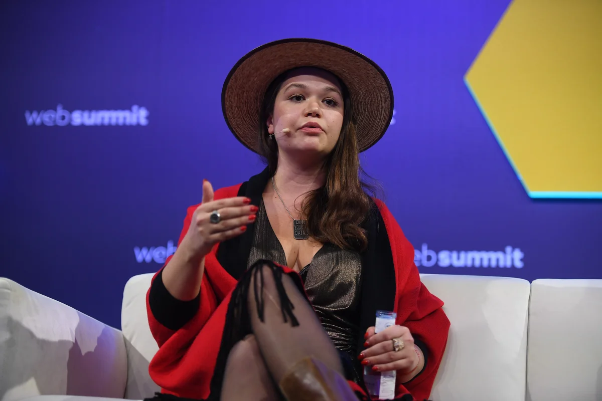 Facebook app interface showing privacy settings and data sharing controls