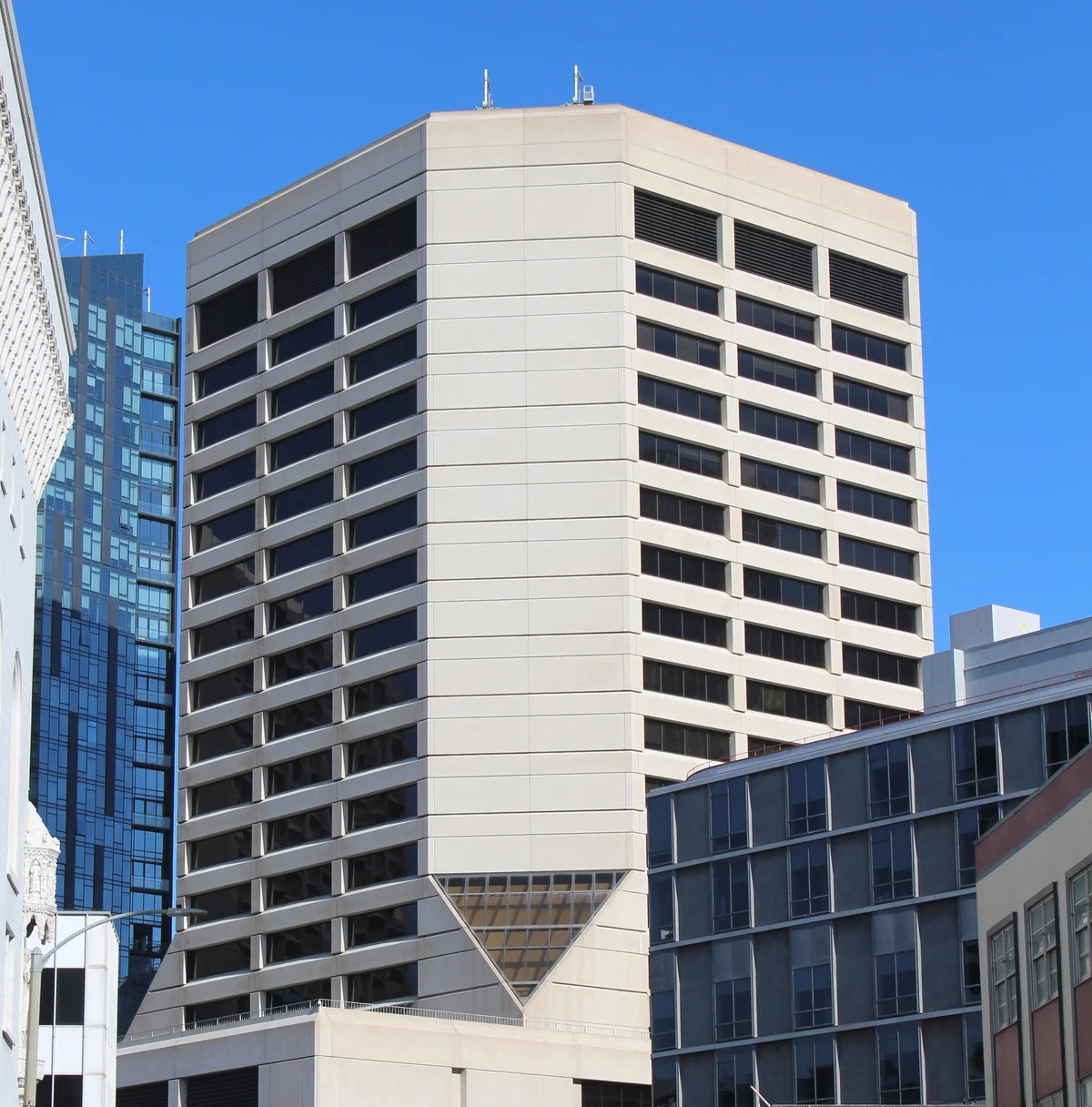 Reddit website showing subreddits set to private during the 2023 protest blackout